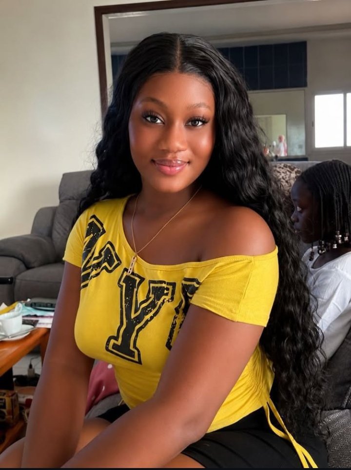aime_mwizaa's tweet photo. Where can I find a Man that will take care of me financially without asking for sex? 🤔🤭 https://t.co/bsrYH3m6J9