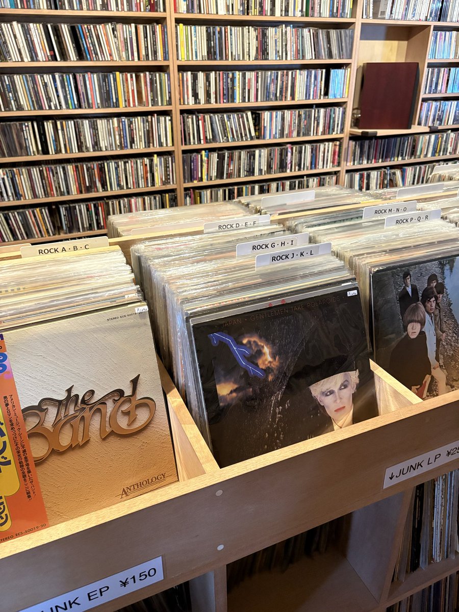 70年代王道ロックレコード70枚ほど追加です。 来店、レコード、CDお 