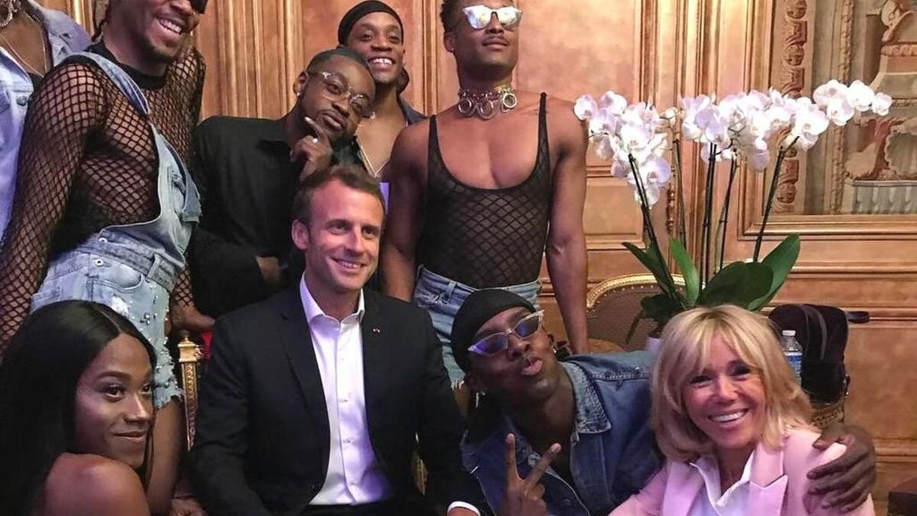 PhilippeCL61301's tweet photo. #macron fossoyeur de la République Française 🇨🇵, le pire président élu deux fois par magouilles et par défaut aurait dû être destitué depuis longtemps. #elus sont entièrement responsables de cette situation. 577 #Deputains 348 #Senateurs qu'il faudra juger par les urnes. https://t.co/xGk4z9J2Ct