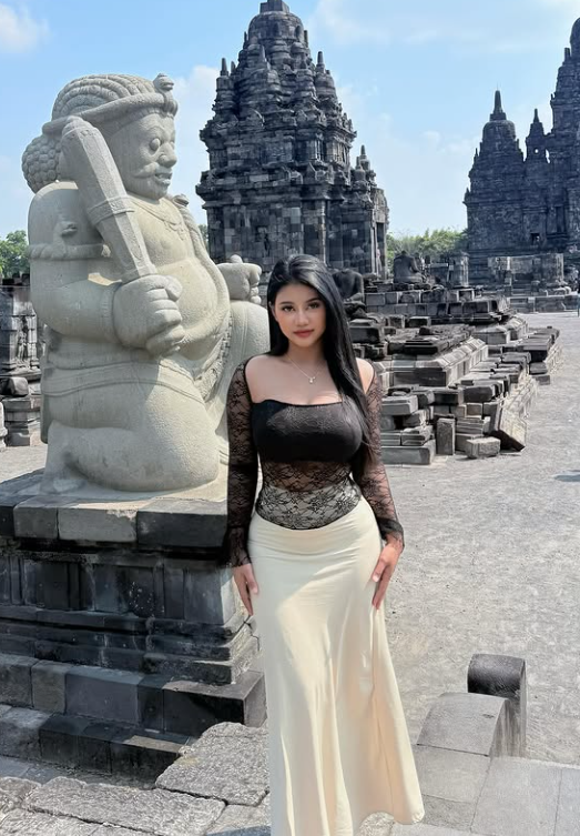 eliunet's tweet photo. Sesekali anggun kayak princess😅

𝐏𝐚𝐫𝐭 𝐨𝐟 𝐍𝐀𝐆𝐀𝟑𝟎𝟑 https://t.co/pXx21e5fhV