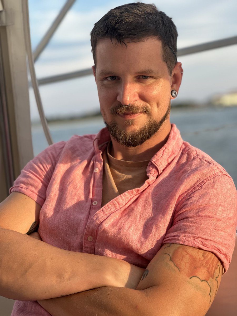 Jacknthacox's tweet photo. Won’t say no to chardonnay on a catamaran ⛵️ https://t.co/SuDsHlAmfm