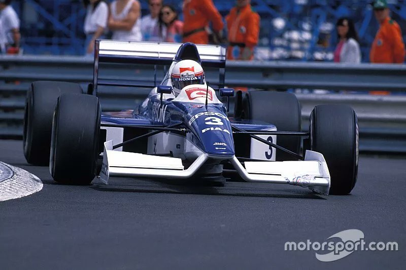 Yas_Iek_junkey's tweet photo. #遅いけどカッコいいF1マシン https://t.co/yGHlcjXne8