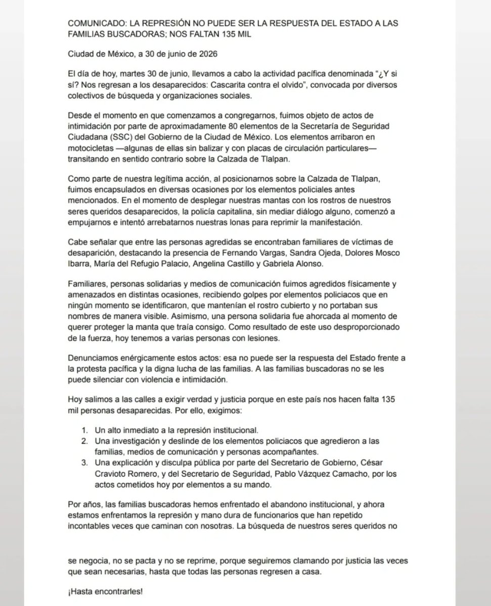 GARCIPAVON's tweet photo. Comunicado de las y los colectivos de familiares de personas desaparecidas ante la represión que ejerció el Gobierno de la Ciudad de México en la acción convocada en metro Ermita.

✍️  Glorieta de las y los Desaparecidos