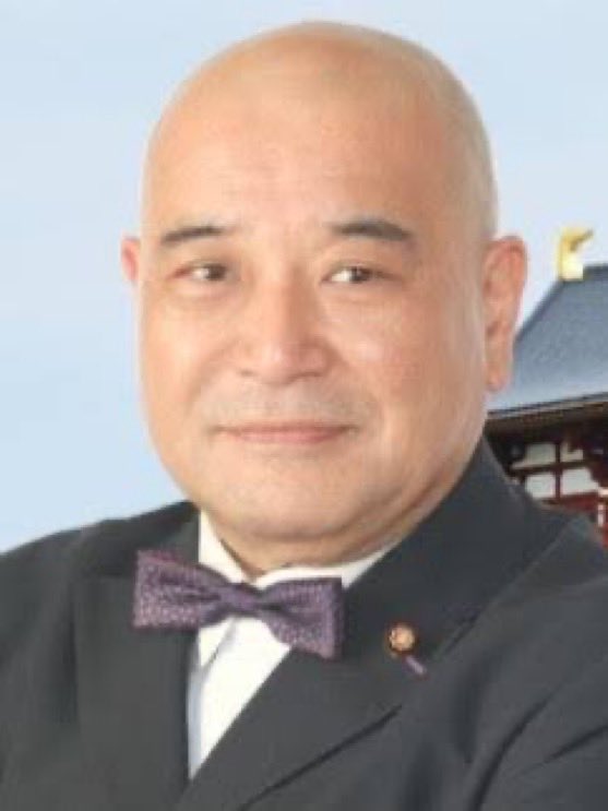 NagisamaFuushi's tweet photo. 【悲報】議会で爆睡していた奈良市議、夏のボーナス約150万円を満額ゲット

奈良市議会で居眠りを指摘された森田一成議員
↓
ところが6月の期末手当は
1,512,350円
↓
手取りでも約92万円
↓
居眠りを注意したへずまりゅう氏も

「本当に100万円以上もいただいて良いのか心配になる」
「今以上に奈良へ貢献しなければ」

と苦言

居眠りしても約150万円。
居眠りを告発した新人は、議会内で呼び出されて説教。

奈良市議会、評価されるべき人と守られる人が逆になっていませんか？

へずまりゅうを嫌いな人がいるのはわかるが、この件について何か間違ったこと言っているか？