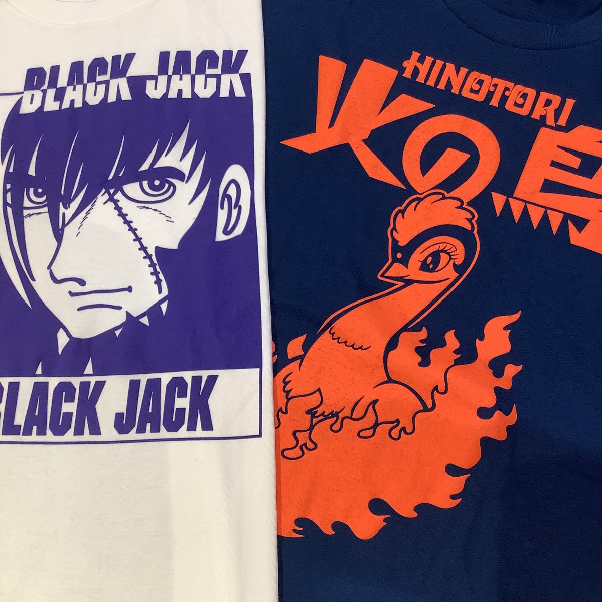 Kiitos_PR's tweet photo. \新作Tシャツ入荷/

発泡プリントTシャツが新入荷！
ぷっくりとしたプリントが可愛らしいです(ˆ꜆ . ̫ . ).ᐟ.ᐟ

🫧発砲プリントTシャツ　各サイズ　3,520円（税込）

サンリオ
ゲゲゲの鬼太郎
ブラックジャック
火の鳥
チャッキー
E.T.
などなど！

#Kiitos調布店
https://t.co/C7c45yeyi7 https://t.co/4z43vs6x6S