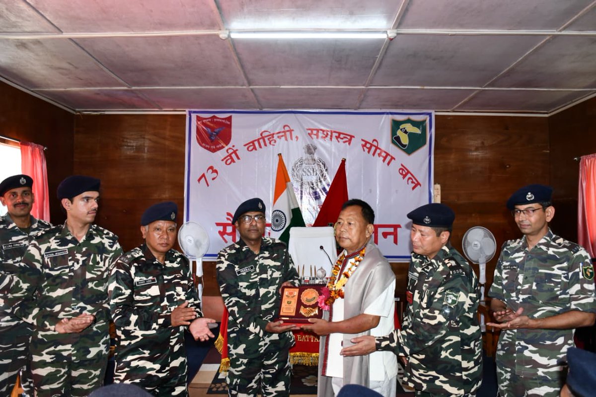 73BnSSB_INDIA's tweet photo. दिनांक 30-06-2026 को वाहिनी मुख्यालय में श्री नीरज चौधरी, द्वितीय-कमान अधिकारी, 73वीं वाहिनी की अध्यक्षता में सैनिक सम्मेलन आयोजित किया गया । https://t.co/fbOfzQkJZL