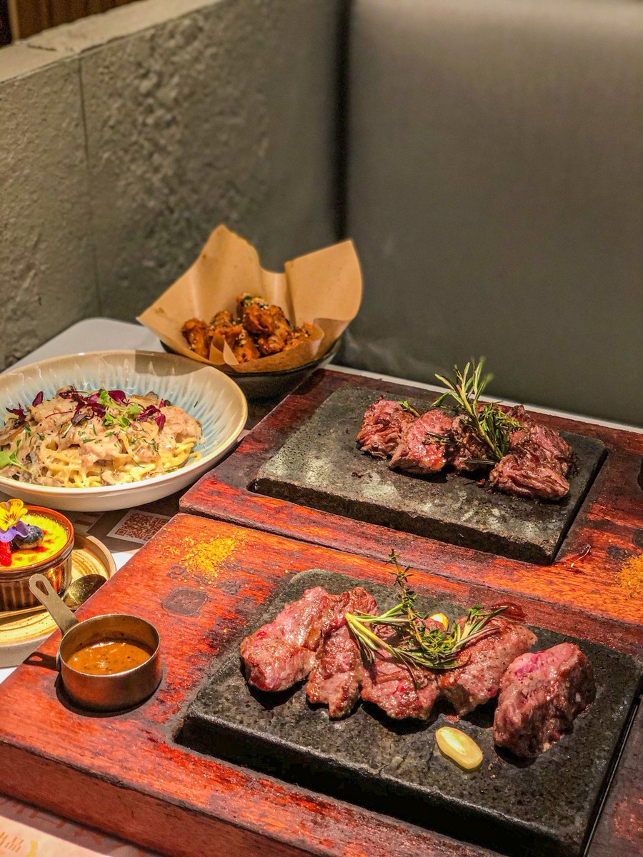 beltra003's tweet photo. Just tried the Japanese A5 Wagyu beef slices from the new specialty store—marble so perfect it melts in 5 seconds on hot stone! Rich, buttery, no gamey taste at all. Worth every penny. 10/10 would repurchase for special occasions.， https://t.co/NNbcRebQgB