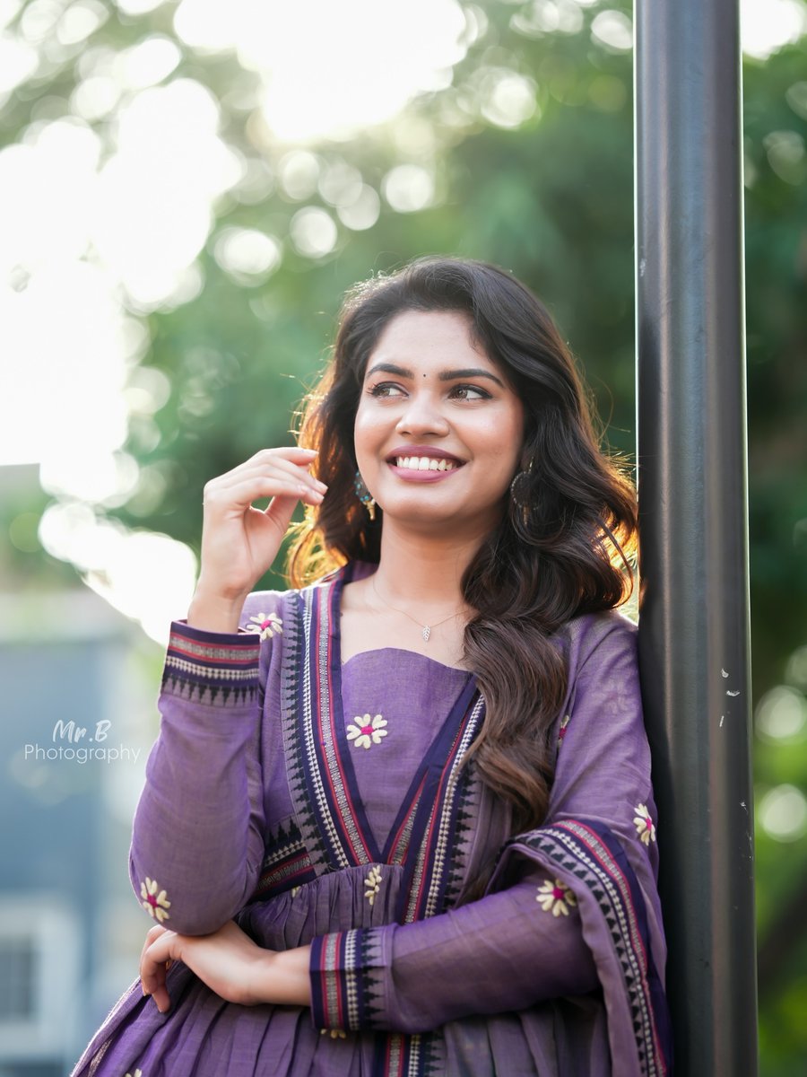 actresswoods's tweet photo. Pranika Dhakshu 💜🤩

#Pranika #PranikaDhakshu https://t.co/foyh5nPX5k
