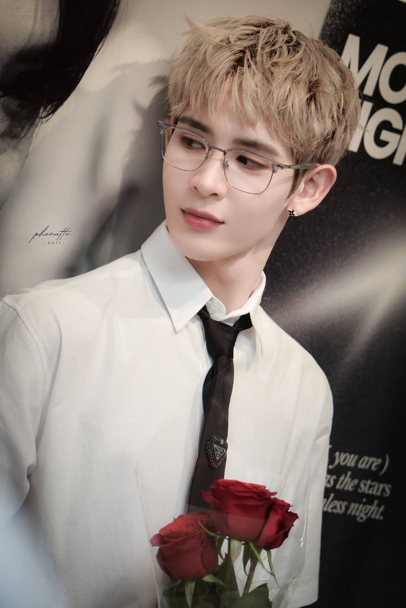 TrendJames_Su's tweet photo. #JamesSu 
JSY LOVE SURROUNDS JAMESSU

Whether today, tomorrow, or anytime, I hope you always feel surrounded by JSY's love. 🌼✨
May this love always be a warm place for you to gain strength, faith, and continue on your journey. We will always be here🫶🤍 https://t.co/0trfZiBD43