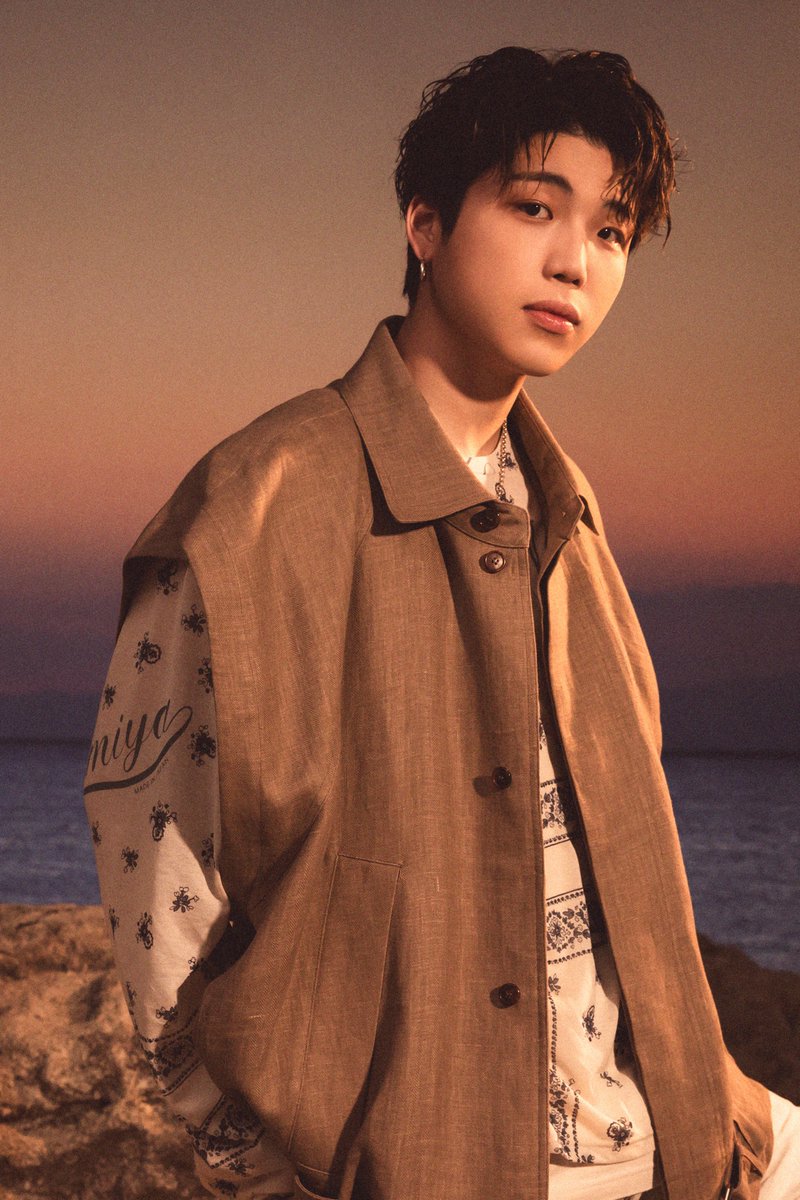 KissFMKOBE's tweet photo. ／
7月2日(木)21:00～21:30
#LiVEMAX presents YUSUKE YAMAMOTO moving on
サウンドクルー #山本裕典
＼

☑前半
山本裕典のサッカー解説

☑後半
BE:FIRST #SHUNTO（@BEFIRSTofficial）からメッセージが到着！
⭐10thシングル「Missing」7/1 CDリリース
⭐『BE:FIRST 5th Anniversary DOME TOUR 2027』
#BF_Missing #BEFIRST