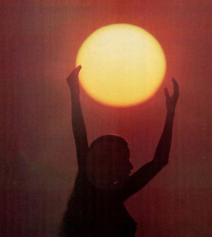 sovietsoleri's tweet photo. Chase the sun into the wild https://t.co/CWMLvGrIGy