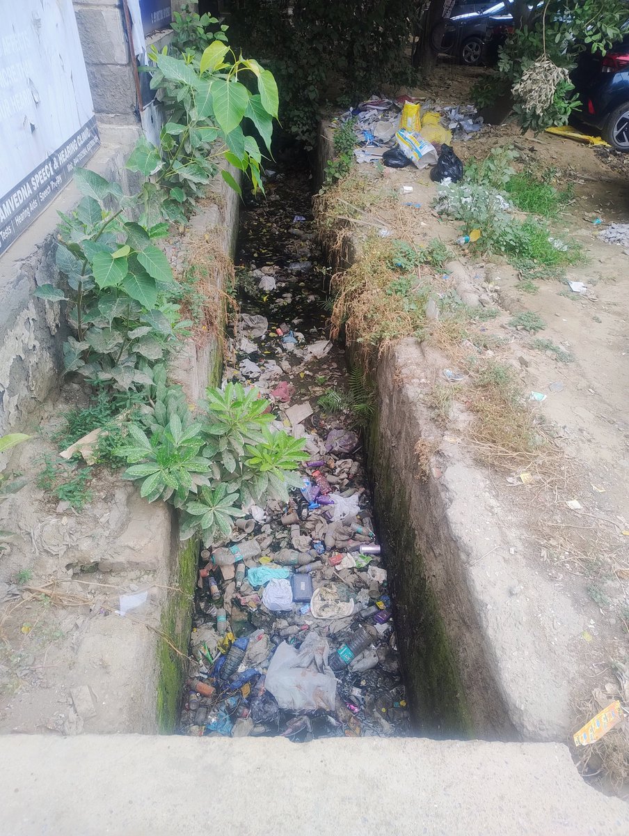 manojsaboo8's tweet photo. @AMRUTCityGzb , 
Dear sir / mam, Drains are completely chocked ,leading to spread of communicable disease, near habitat center indirapuram.
When you are going to clean these drains . https://t.co/064FEaxt5k