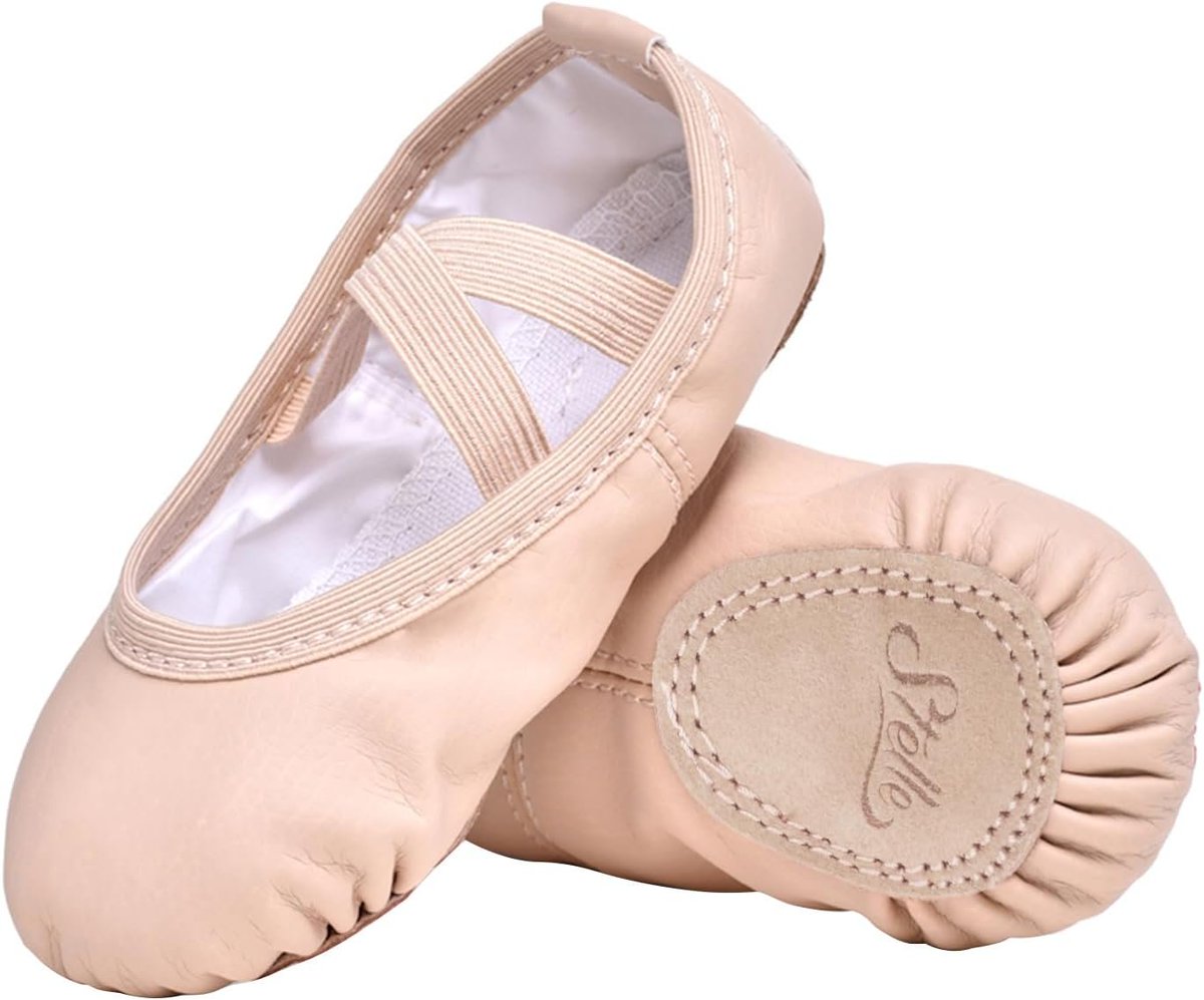 MASH8713's tweet photo. @facundo35683013 @UyDevils Te regalo estas zapatillas de ballet para que tú y todos los sudamericanos cagones se vayan de puntitas a la verga con sus teorías pendejas, manga de llorones. https://t.co/6GgYHUIB1y