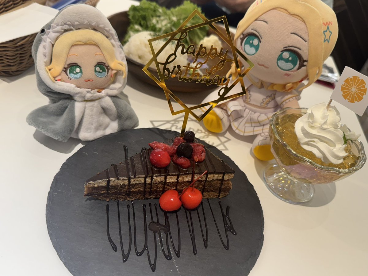 ManyManyCacao22's tweet photo. 今年もチョコちゃんのお誕生日当日にお祝いできて良かった✊ https://t.co/bFoUiQGtTq