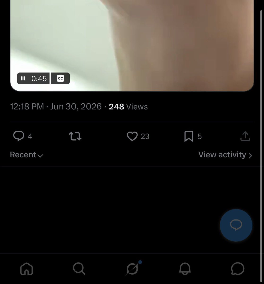 ececx10's tweet photo. 😭 k phải t chảnh đâu mà cmt nó k hiện gì thậttt https://t.co/QkKwCiI4B6
