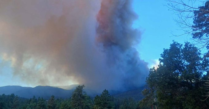 kgpnet's tweet photo. Aspen Acres Fire destroys 55 homes in one Colorado county, more than 100 structures in another. https://t.co/ToitMnphiY