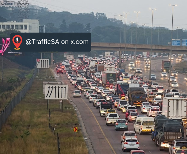 TrafficSA's tweet photo. Pretoria - N1 South: Serious Congestion https://t.co/rNeMLfwfsW