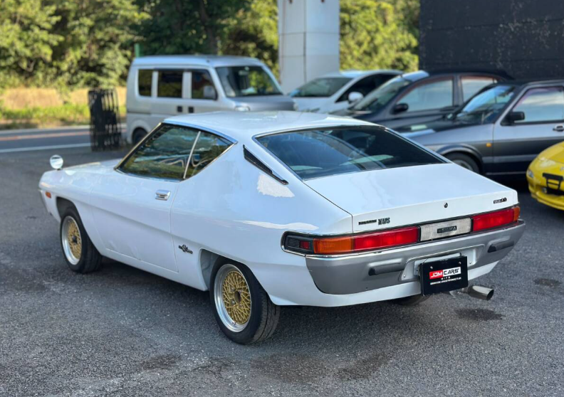 IXbE1IzHH3myazI's tweet photo. 気になる中古車！
「日産 NEWシルビア」
またまたハマグリが出ましたぁ🤪
ハマグリコレクターさんが免許返納して放出しているのでしょうかぁ？🤔 https://t.co/GRe3zwHQ2X