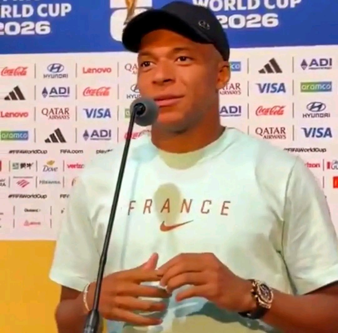Austinernest667's tweet photo. Reporter: “17 goals for you in the World Cup Kylian, nothing stops you.” 

Kylian Mbappé: “18, it’s 18 (smiles).” 😁 https://t.co/pN3JDlVoD0