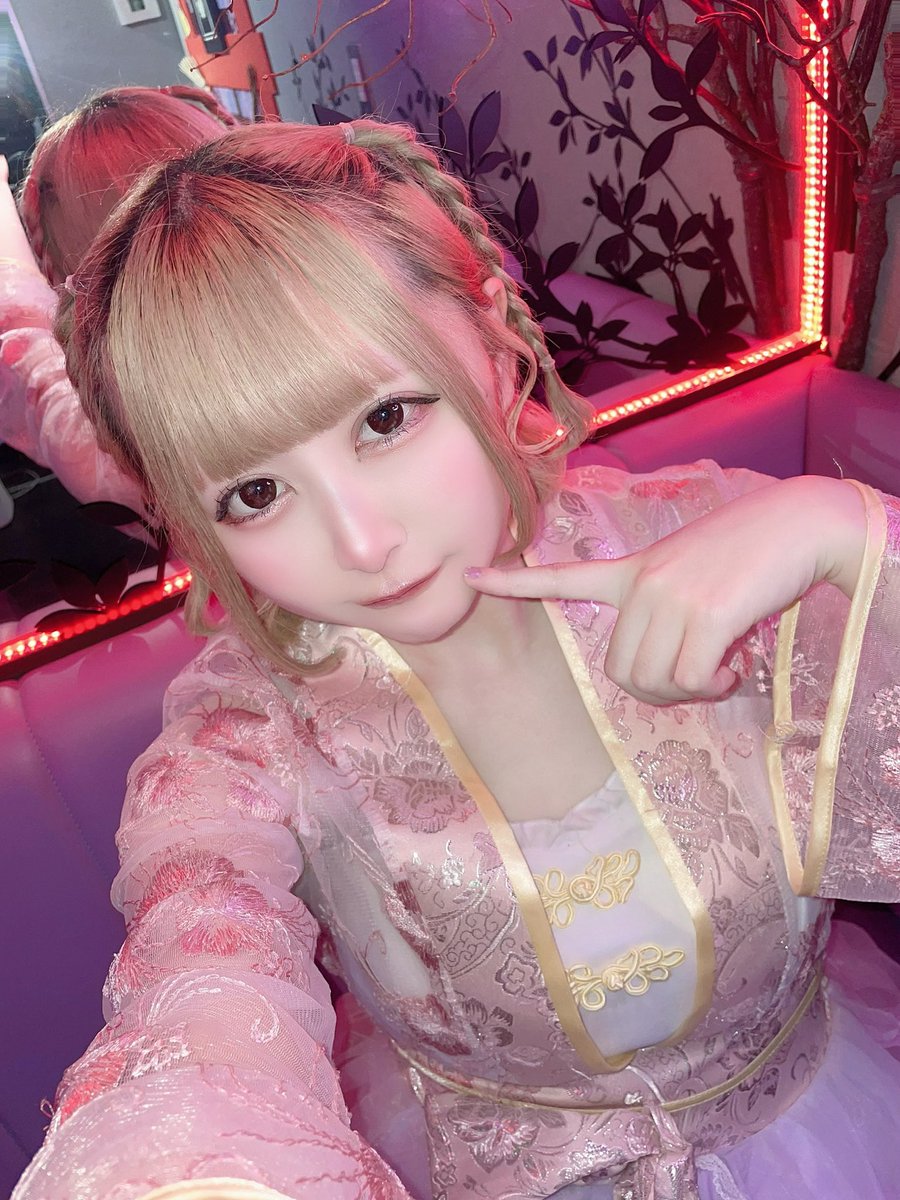 taru10_is's tweet photo. ————— ７月前半 —————

    １日(水) 19.5-23
    ３日(金) 18-23
    ６日(月) 18-23
    ７日(火) 19.5-23
    ８日(水) 19.5-23
    ９日(木) 18-23
１０日(金) 18-23 七夕イベ🎋
１３日(月) 18-23

全日どーぱみんです❕

来店予定等はDMまで.ᐟ.ᐟ
___________________________ https://t.co/nekHpraITm