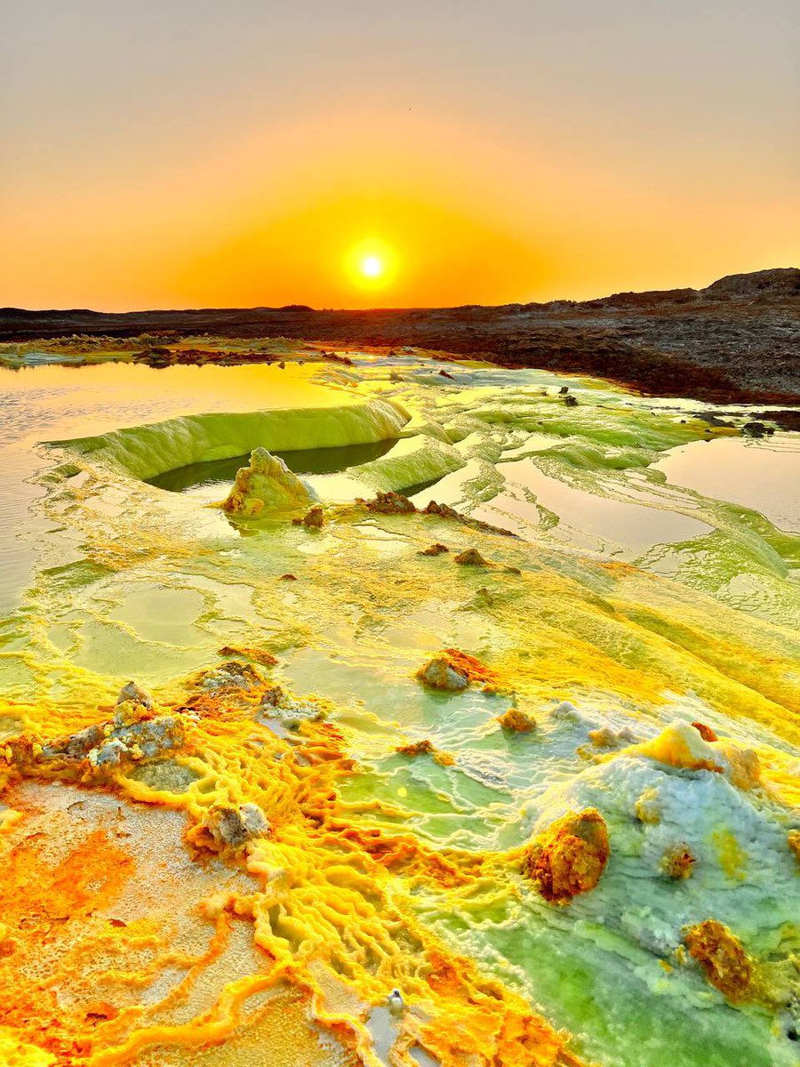 Exoticethiopian's tweet photo. AFAR: The Untamed Canvas of Earth’s Eternal Masterpiece!
#VisitAfar #VisitEthiopia #AfarDepression #DanakilDepression #TravelEthiopia #ExploreAfrica #AdventureTravel #GeoTourism #NatureWonders #BucketListDestinations #DiscoverEthiopia #AfricaTravel #WanderTheWorld https://t.co/wJFCIKQOsD