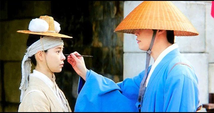 shiyuelatte's tweet photo. #LimJiyeon about pouring request of spin-off yihyeondansim:

"We actually talked about it at a recent dinner. We were teasing the writer asking to tell the story about Dansim since there could so much to reveal, and the writer said with a good mood 'I will think about it'." https://t.co/9KYDe3bhlI