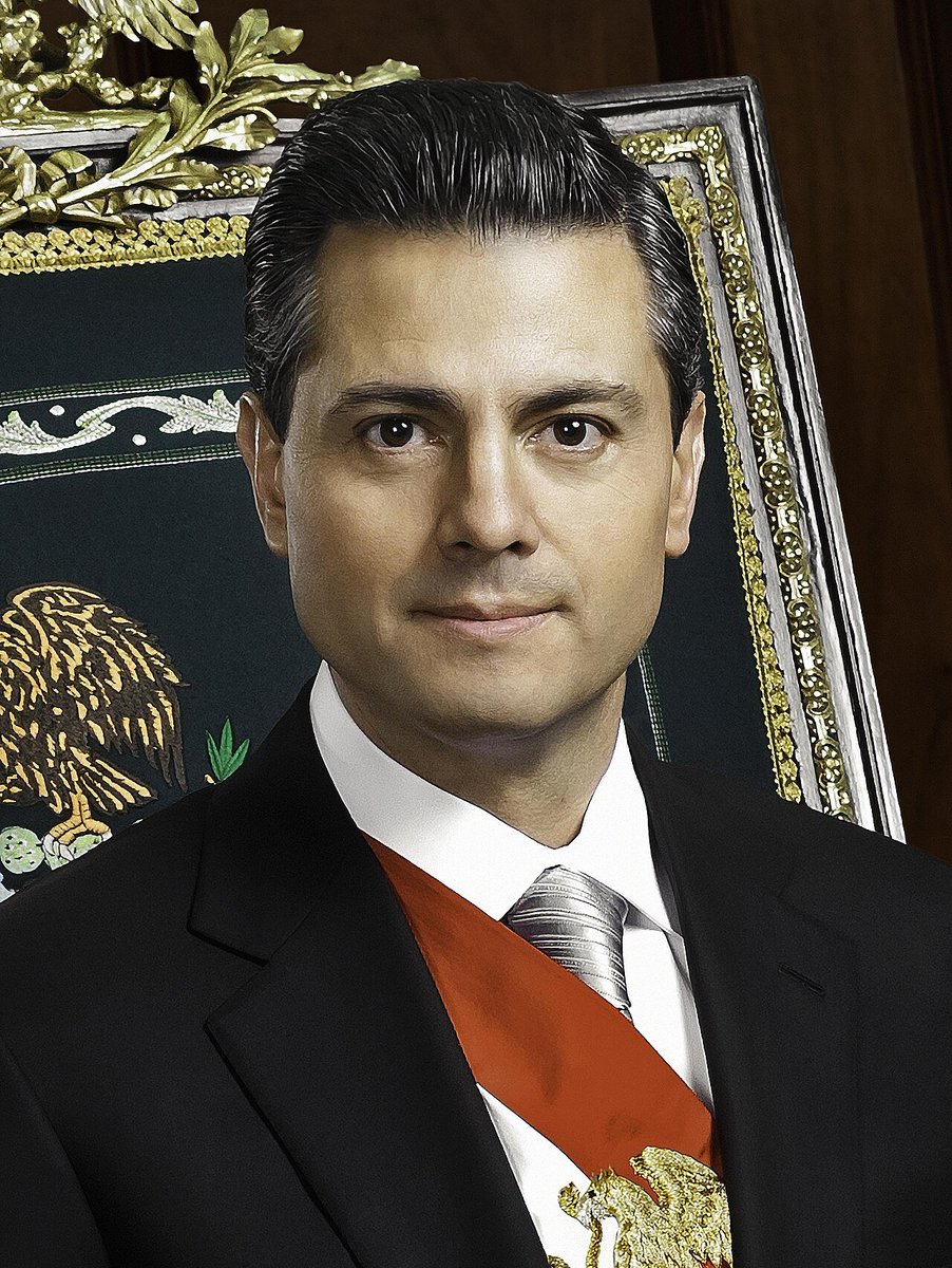 josech's tweet photo. @Claudiashein Muchas gracias, Presidente Peña Nieto por regalarnos esta alegría del Mundial a pesar de estos inútiles mal hechos y el huevón de AMLO que no hizo nada. https://t.co/QPUBmlI1Oq