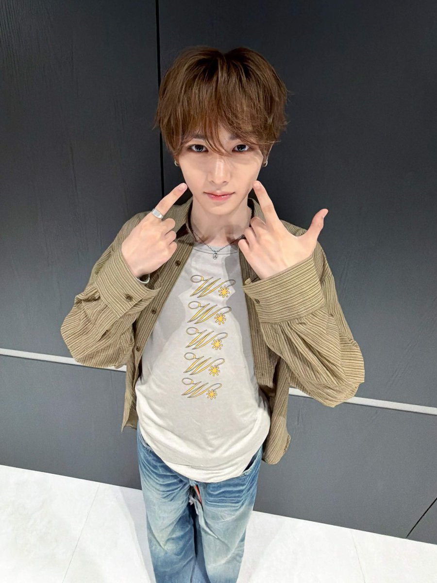 수줍은 예쁜 아기 안신 tweet media