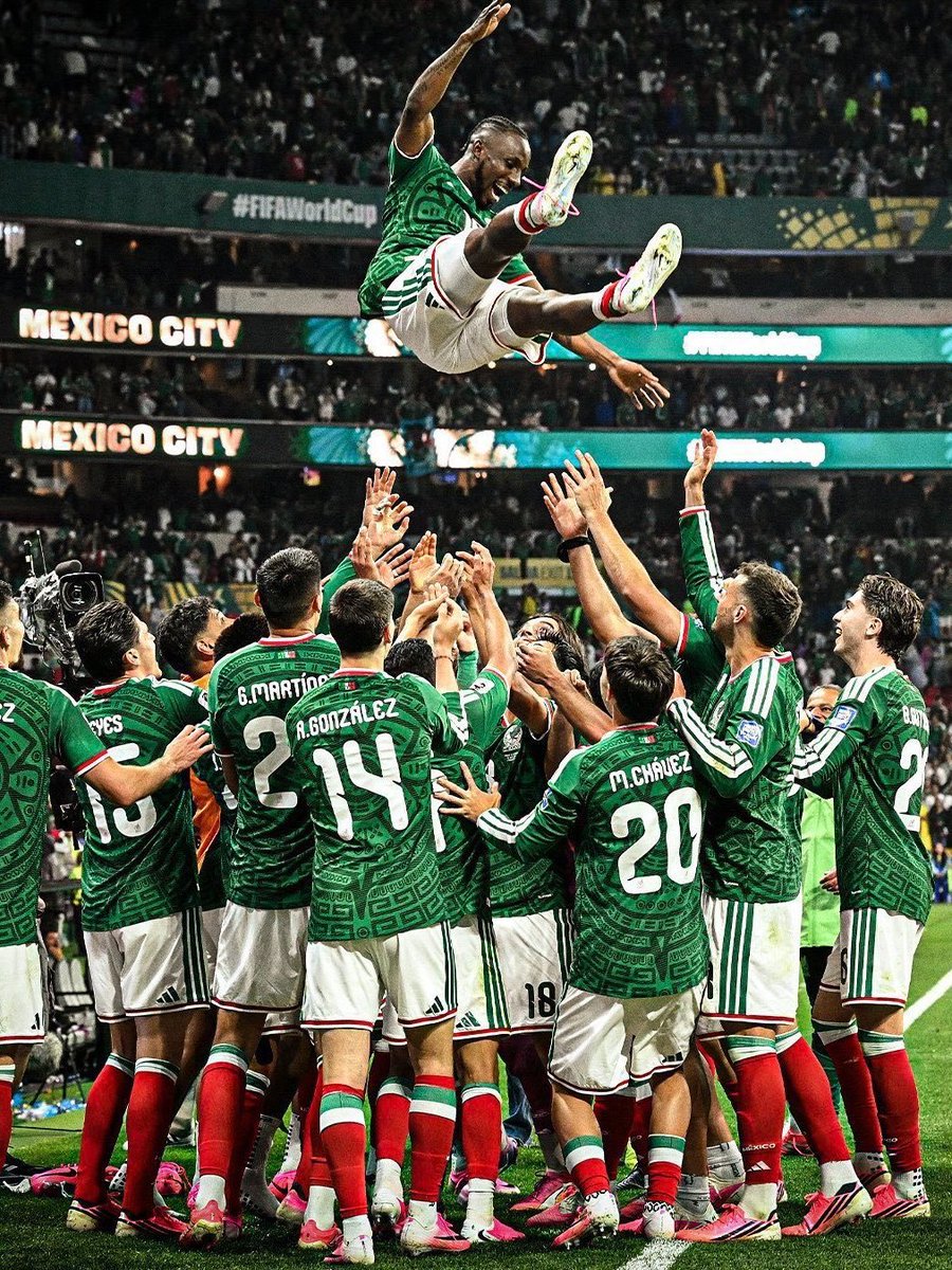TheePopCore's tweet photo. Mexico at the FIFA World Cup 2026 so far:

• 4 wins in 4 matches
• 8 goals scored
• 0 goals conceded
• 4 clean sheets

— They are the FIRST team to open a World Cup with four straight clean-sheet wins since Italy in 1990. https://t.co/KdkXg9Nob5