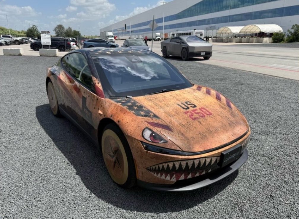 greggertruck's tweet photo. 🇺🇸 America 250 
📍Tesla Giga Texas

It’s gonna be a great 4th of July 🚀 https://t.co/si2yNuFlGH