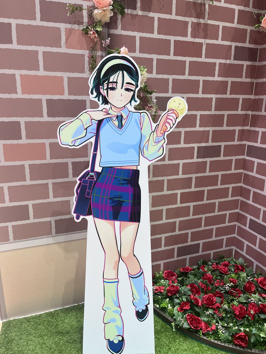 sangatsumi's tweet photo. i visited mizi and sua yesterday at animate ikebukuro!!! 🤧 

the setup is so american there’s a room mimicking a party, like with beer pong setup and everything(mizi and hyuna would love it…)

(not pictured: mizi cookie and me failing coaster lottery a bunch…) https://t.co/roCExZwpxP