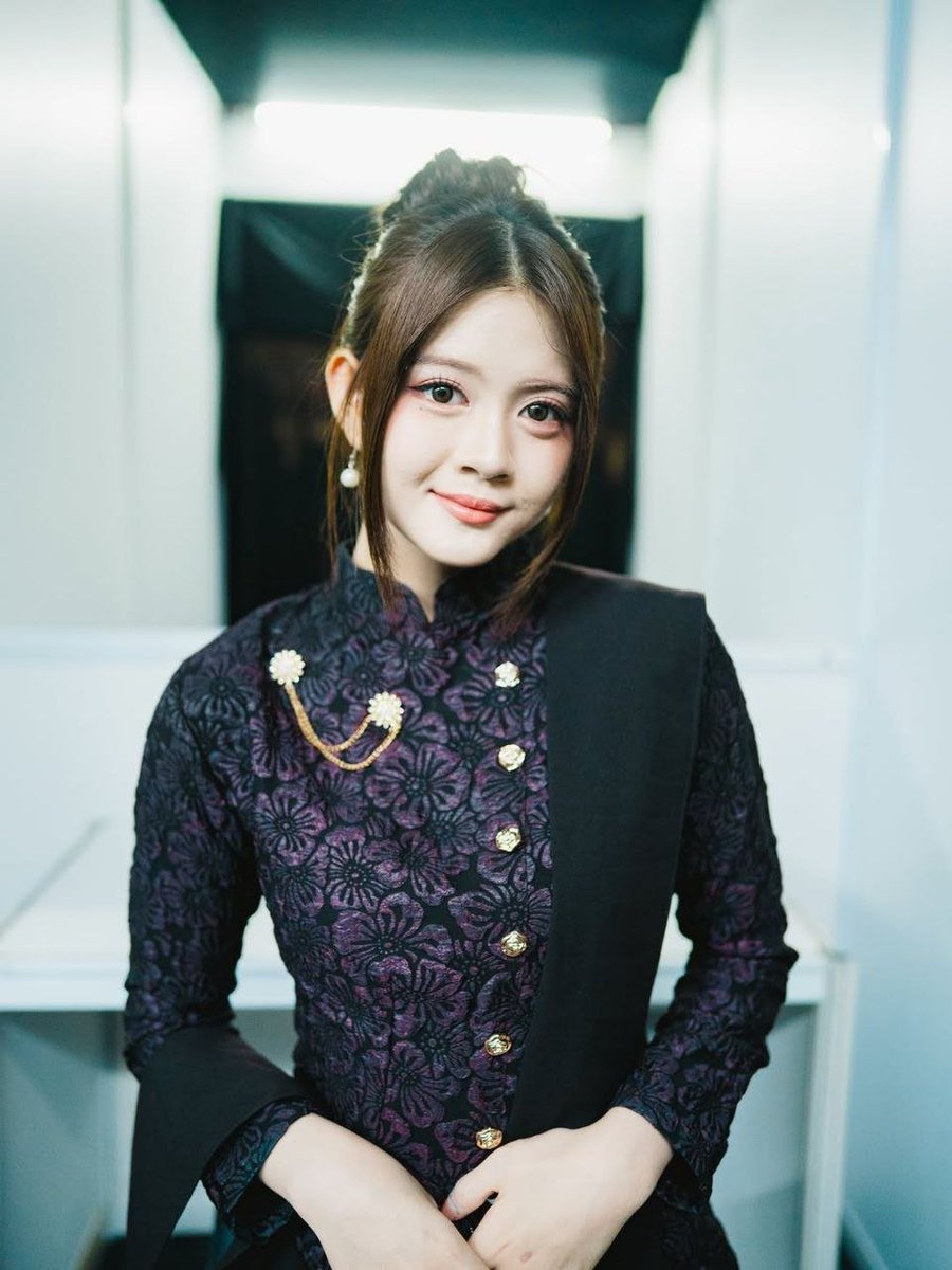 xmayuuuu's tweet photo. Christy https://t.co/8bH5y5dtXf