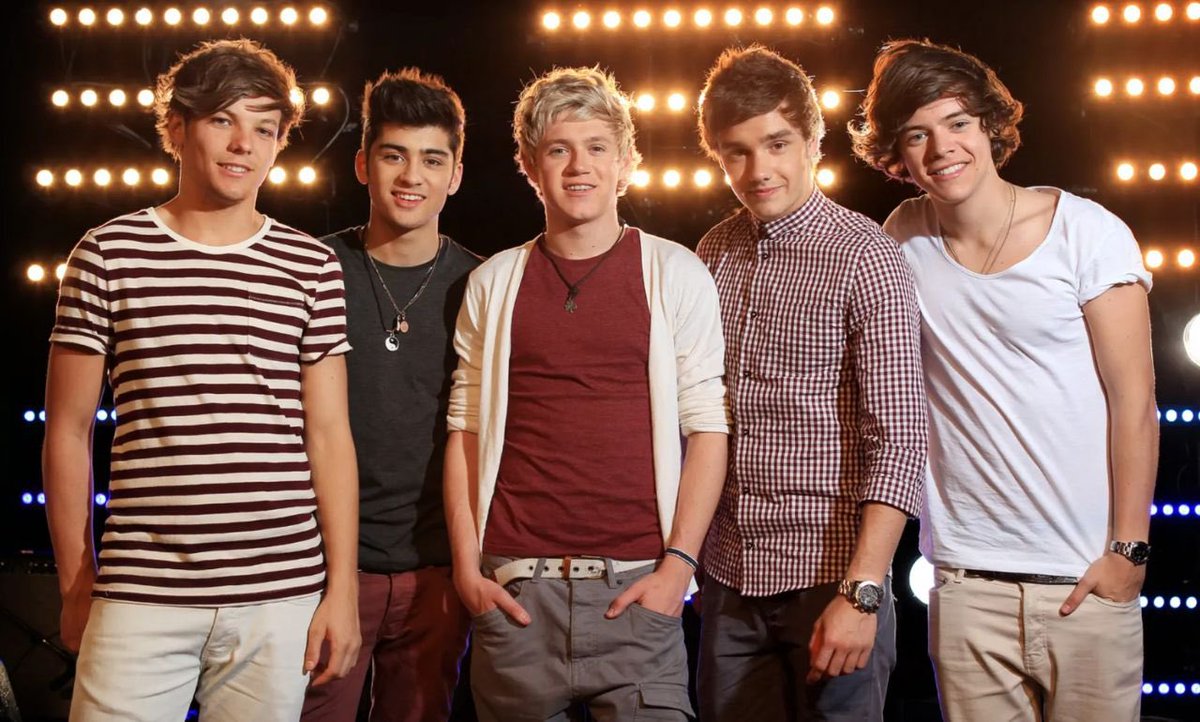 AmauryEdel's tweet photo. @Soldadodelidolo RBD vs 1D https://t.co/ZJJoQOs8eg