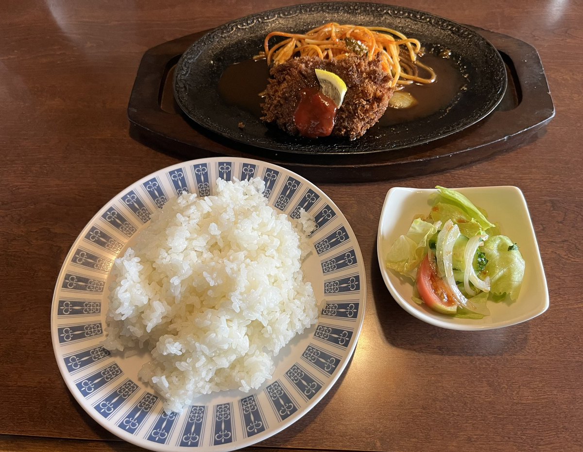 junk0417's tweet photo. お昼ごはん。 https://t.co/CNwZ9W8BM6