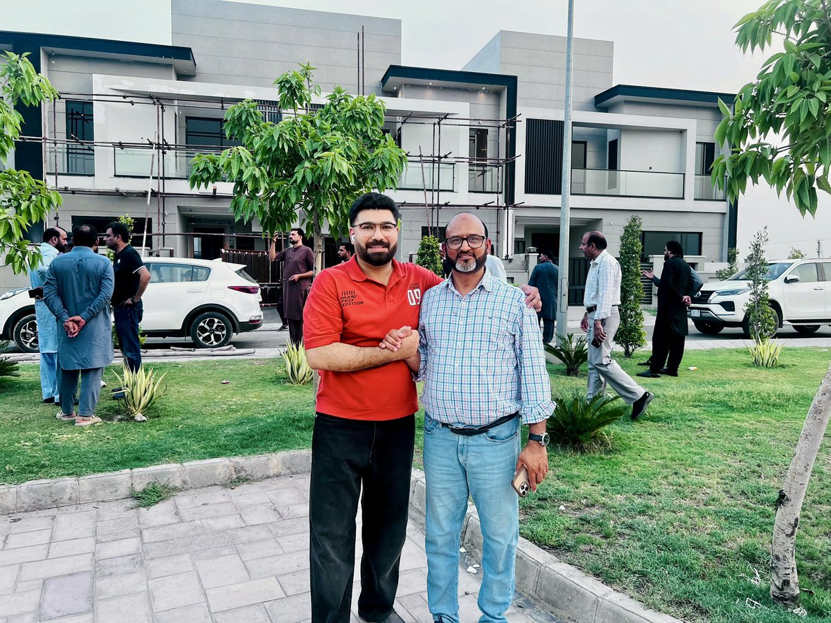 propertyplan_pk's tweet photo. A productive and insightful site visit to 𝐋𝐚𝐡𝐨𝐫𝐞 𝐒𝐦𝐚𝐫𝐭 𝐂𝐢𝐭𝐲, witnessing the remarkable pace of development, world-class infrastructure, and the dedication of an outstanding team committed to excellence.

The vision is steadily becoming a reality, creating exceptional opportunities for investors and future residents.

Stay connected with us—more exciting updates and major announcements are coming soon!