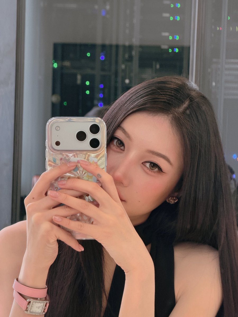 Benzkhaokhwan's tweet photo. หวัดดีฮับ https://t.co/JRAOeGdtyF