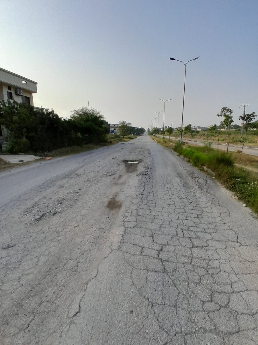 AslamChaudhry3's tweet photo. Has SR West (D-12) been forgotten?
For 5 years, residents have endured a damaged road that is destroying vehicles and risking accidents. If funds for complete recarpeting are unavailable, immediate patchwork is the least taxpayer deserves.Sir  @SohailAshrafGor Please act now
#CDA https://t.co/hJ0D5HUZ1M