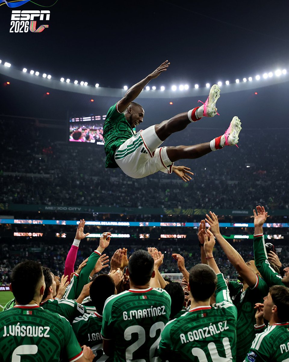 ESPNmx's tweet photo. Hablemos de UNIÓN, hablemos de ESTA SELECCIÓN. ❤🇲🇽 https://t.co/NXBUAjX0pa
