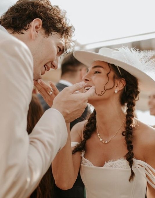 ebrusahinsunsun's tweet photo. You gave us indescribable &amp; unforgettable moments.
Your emotion, the light in your eyes full of love. It was all so sweet, intense &amp; wonderful.
Happy fourth wedding anniversary,may your eyes always be so full of joy &amp; love 🧿😍🫠🧡💙 @rebrusahino @cediosman #Ebruşahin #CediOsman https://t.co/aNXxX4OfQF