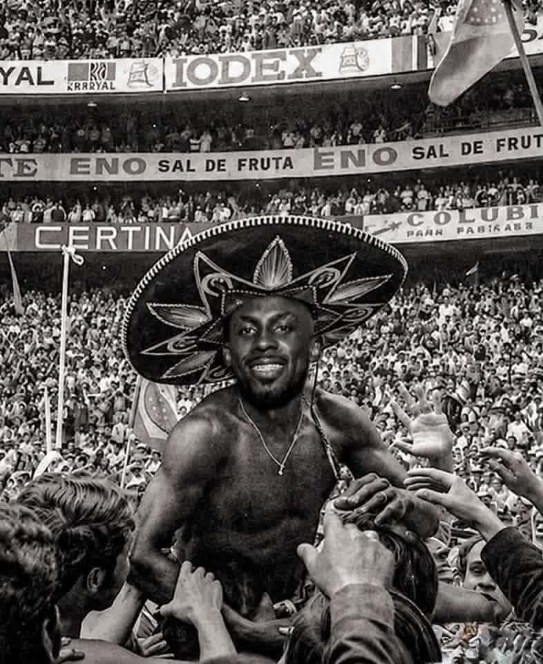 EmilianoMiloC's tweet photo. Te amo, Julián https://t.co/c3YiXD6Vm6