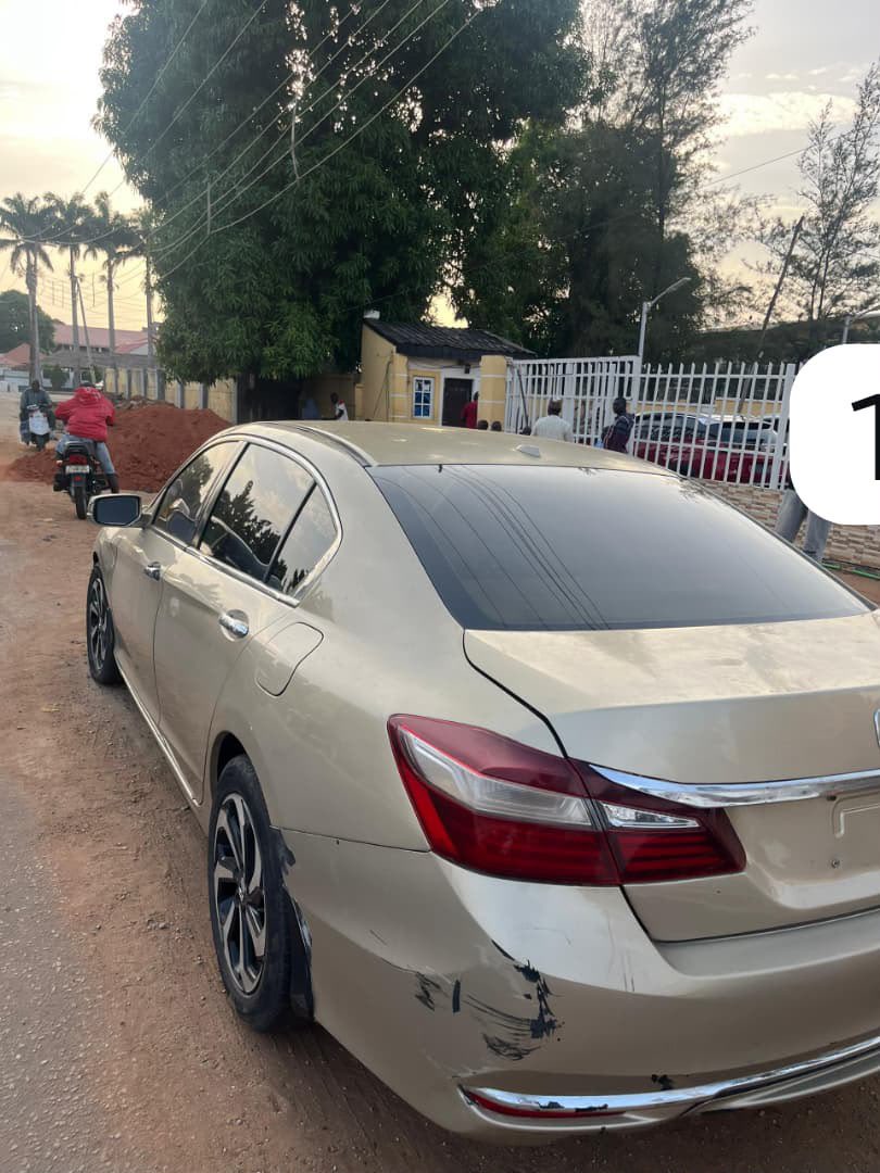 AmaanAutos's tweet photo. DISTRESS SALE‼️‼️‼️

CLEAN NIGERIAN USED HONDA ACCORD EX-L | 📅 2015 MODEL
Original Custom Duty | Buy &amp; Drive

💰 ₦6,500,000 (Last Price)
📍 Kaduna
📞 07063557379

Please like and repost. Someone on your TL might be interested. https://t.co/3NMiozE7UX