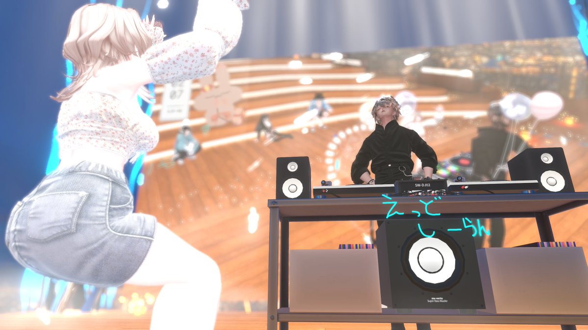 RLRL_VRC's tweet photo. これはどエロいDJをした時の
しゃおさんa.k.a えっどしーらん https://t.co/wmFYHFOXzh