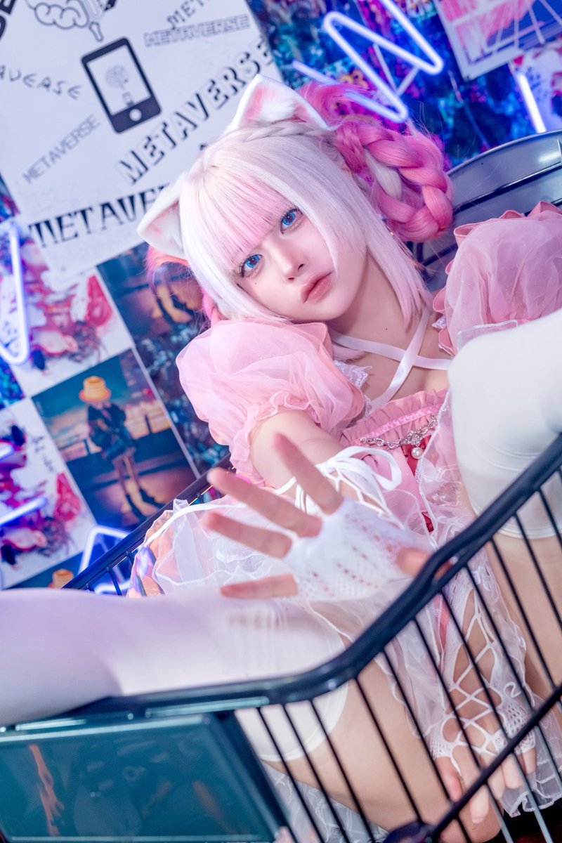 nagisha___cos's tweet photo. こんなに可愛いのに、ムキムキでごめんね。
私の長年の悩みを聞いてください…。
中学3年間、運動部で腕を使う部活をしていたからなのか、成人して社会人になっても腕の筋肉が落ちません、筋トレとか一切してません💦
どうやったら筋肉落ちますか、こんなムキムキgirl嫌です助けて😭😭 https://t.co/NEnVrdpHyE
