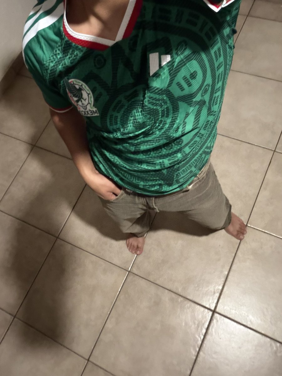 Miquelonchas's tweet photo. México 🇲🇽 #FIFAWorldCup #Mexico https://t.co/BzUVFwPnBE