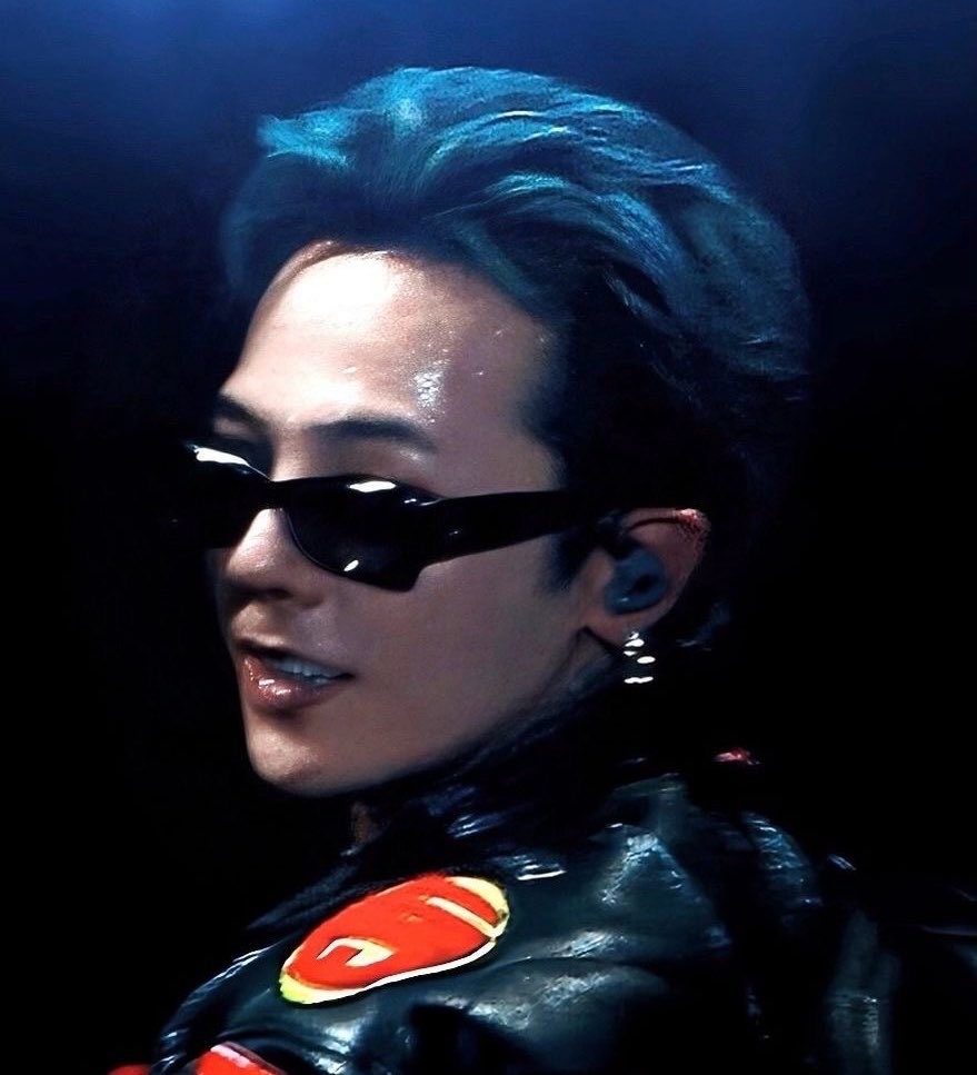 bb_daisy0819's tweet photo. KING OF KPOP🐉👑
#BIGBANG #GDRAGON #KINGOFKPOP
#ジヨン https://t.co/kcCNaVe32w