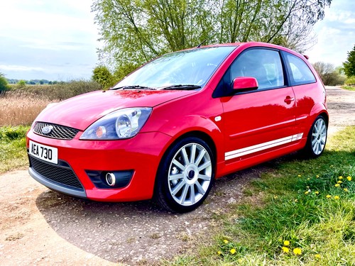 UKClassicCars's tweet photo. Ad: For Sale - Ford fiesta ST Mk6- Fully Restored,Stunning https://t.co/SV7N8aYybC <<--More #FordFiesta #FiestaST https://t.co/RKncDQLco1