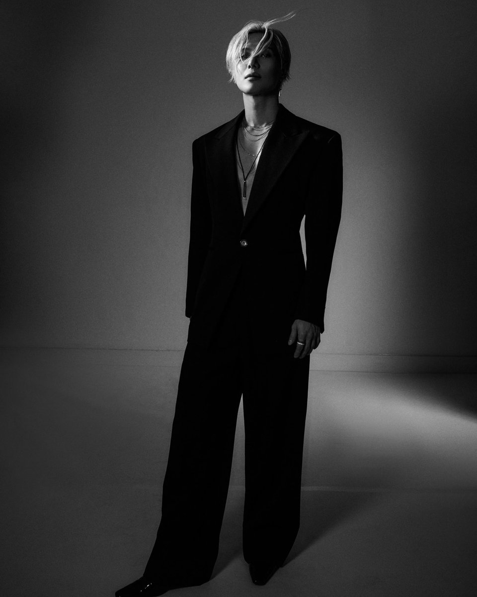 xoalsoxIGBot's tweet photo. 260701 xoalsox IG  
#태민 #TAEMIN #テミン #탬스타그램   

@ ysl
@ anthonyvaccarello
@ damon_baker

https://t.co/h3WhBFFUZX https://t.co/p3WmUI1q6U