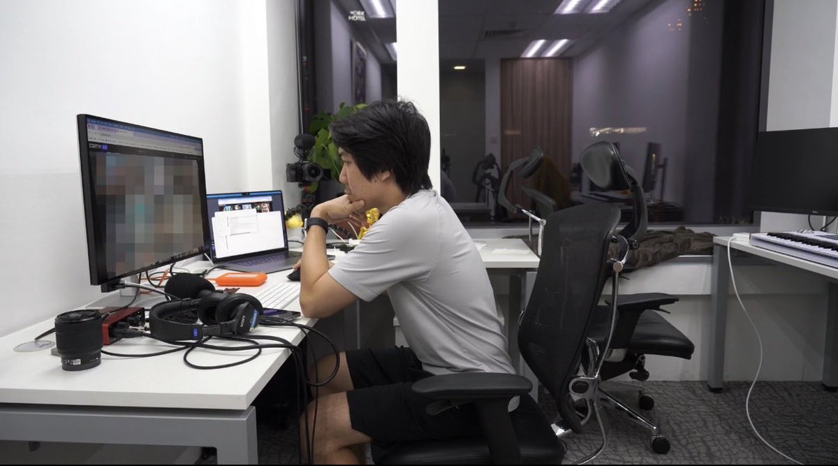 lawmbass's tweet photo. @jomatech 🤣 https://t.co/3FqZ2IR834