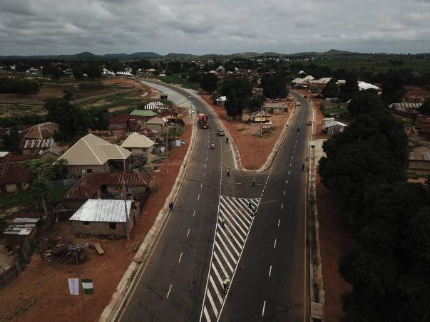 theglittersng's tweet photo. Tinubu Commissions 13 Km Rural Road In Kwali FamousQuotations
President Bola Ahmed Tinubu has officially commissioned the newly completed 13-kilometre stretch of the Gomani-Dafa-Yangoji Road in the Kwali Area Council of the Federal Capital Territory (FCT).@officialABAT @GovWike https://t.co/660nwlNegB