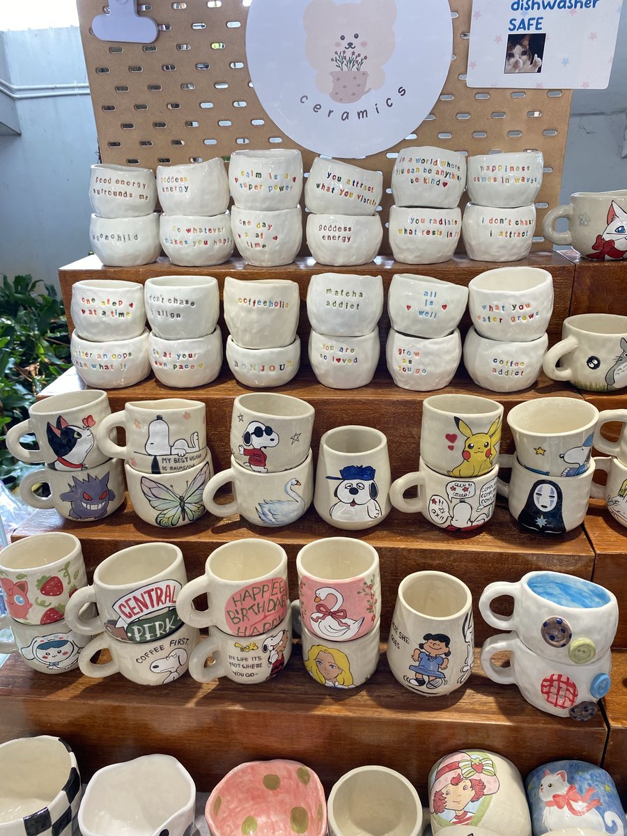 nanadesuu's tweet photo. A thread of me getting distracted by every cute little thing at semasa piknik ￼￼ https://t.co/vSZ1UNOeYA